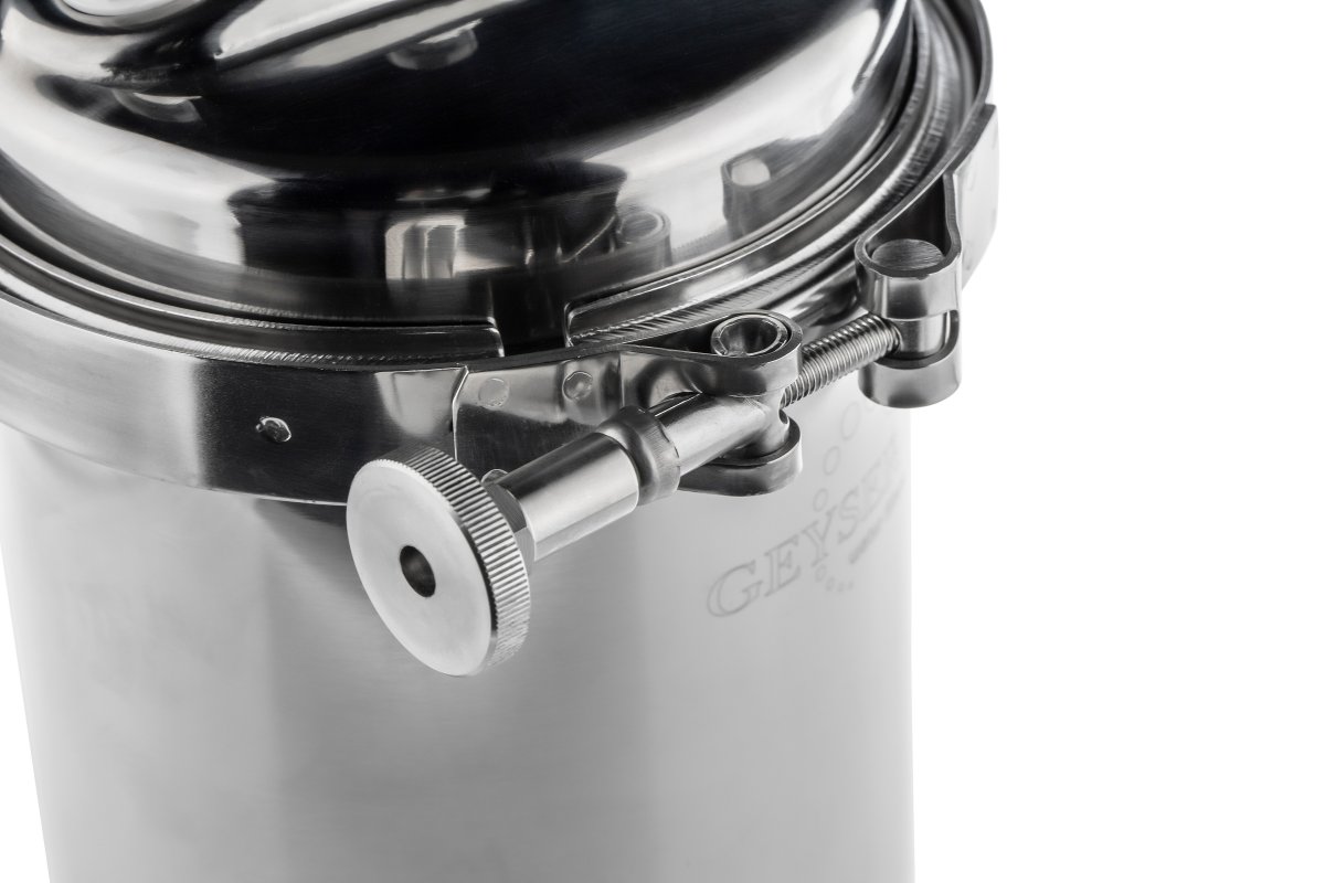 Проточный питьевой фильтр Гейзер ЭКО для жесткой воды (18055)